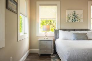 Aquaria House -Pool & Boat Dock - 1