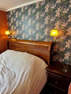 The Old Forge B&B and Glamping - 6