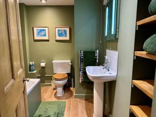 The Old Forge B&B and Glamping - 6