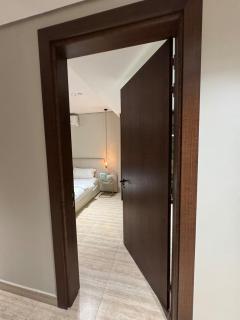 Luxury 3BR Apt with Outdoor Area - Self Check In - 1