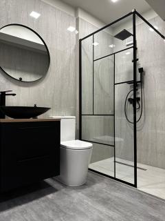 Transylvanian Sunny Apartment - Sleeping and Living Premium Experience - 4