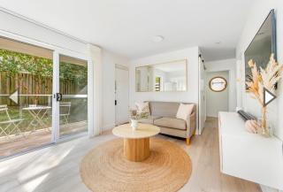 Freshwater Coastal Retreat 3BR Apartment - 0