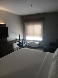 Holiday Inn Express Hotel & Suites Anniston/Oxford by IHG - 8