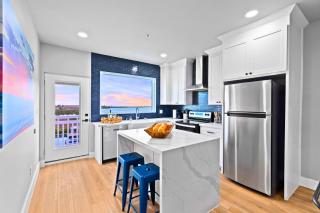 High-end Waterfront Near Beach & SpaceX Views - 5