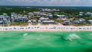 Shoreline Breeze l Steps to the Beach l Beautiful views from 2nd and 3rd balconies - 8