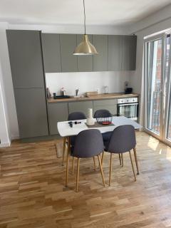 Stylish 1 Bedroom Apartment - 2