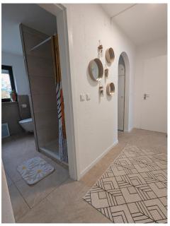 Rhein Apartments - 8