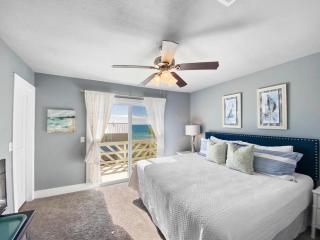 Shoreline Townhomes 10 l Steps to the Beach l Beautiful views from 2nd and 3rd balconies - 3