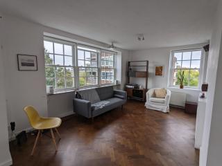 Leafy top floor apartment -views over London - Londen - 0