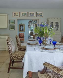 Elegant Cotswold Retreat - 1