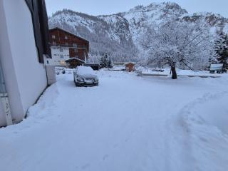 Le Nid Douillé du Crêt, parking et terrasse - 6