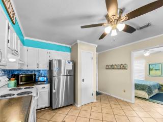 Sunseekers 3 The Breezeway l Beachfront With Beautiful Views l Walk or Bike to Restaurants - 5