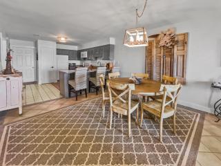 Sunseekers 2 l Beachfront l Ground Floor with Open Greenspace l Amazing Views - 2