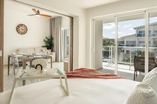 Beach Haven 1BDR Condo Paseo Playa Coral - 305 - 8