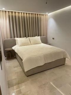 City Luxe Studio - 4