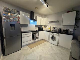 Cosy home away from home - 3