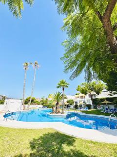 Casa Paraíso Blanco with Garden, Pool, Terrace & Sea View - 1