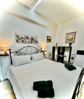 Affittacamere LA CASA DI GIADA a 3 minuti dal casello autostradale di Imola - parcheggio privato e self check-in - 0