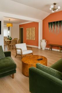 WeHo Pool Retreat - Holiday Ready - 0