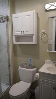 Terrific 3-bedroom house with AC in Oceanside - 1