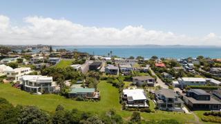 Seaview Sanctuary - Tindalls Beach Holiday Home - 8