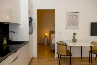 Stylish apartment with garden - 4