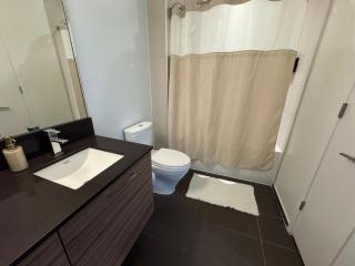 Stylish Studio Steps to Tysons Metro - Queen Bed - 4