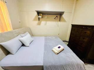 Oceanfront 3BR Comfort Apartment with AC, Wifi and Backup Power - 8