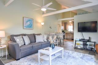 Waterfront easy access to town center - 5