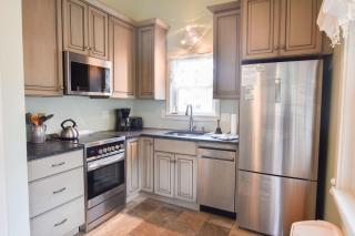 Waterfront easy access to town center - 7