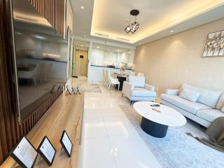 Spectacular views on high floor with Infinity Pool - 1