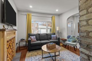 Harbour View Row Home Near Signal Hill & Downtown - 3