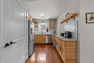 Harbour View Row Home Near Signal Hill & Downtown - 9