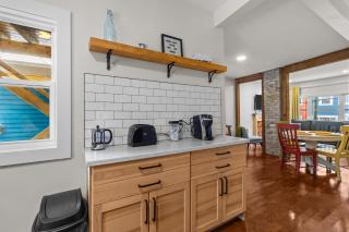 Harbour View Row Home Near Signal Hill & Downtown - 4