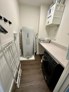 The Green Room - Fast Wi-Fi - New Built Modern House - 2