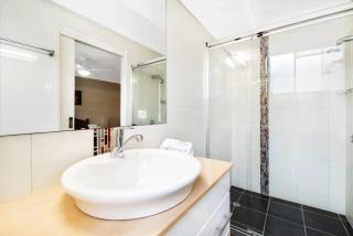 Headland Tropicana Beachfront Apartment - 4