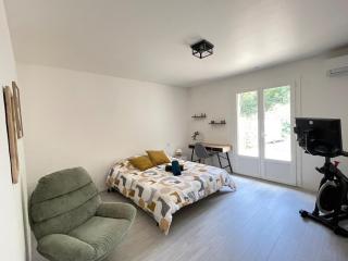 4 bedroom house and pool - 6