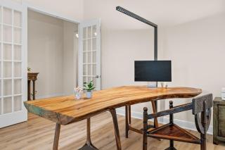 Spacious 3BR Getaway w Dedicated Office Sleeps 5 - 6