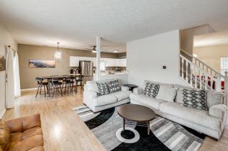 2 Mi to Arts and Design District Retreat with Yard - 3