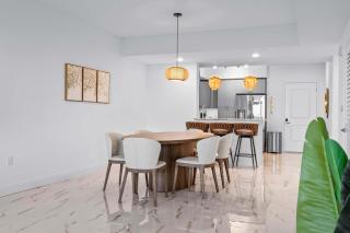 RIVER FLY IN The Merritt Launchpad Lookout View RFI 2BR QQ Launch - 1