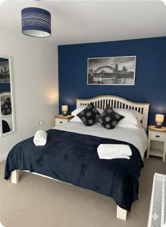 3B 6PP GreatParkTownHouse A1 J78 EV Parking WiFi - 3