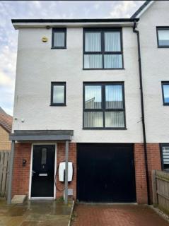 3B 6PP GreatParkTownHouse A1 J78 EV Parking WiFi - 2