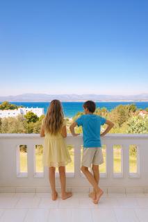 Caecilia & Lawrence Villa - 0