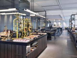 Movenpick Surabaya City - 6