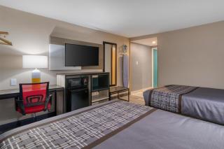 Yankee Clipper Inn, SureStay Collection by Best Western - 4