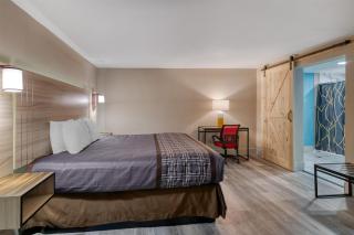 Yankee Clipper Inn, SureStay Collection by Best Western - 1