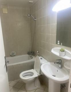 Luxuries Private Room In a Home In Front of Mega Mall Sharjah - 8