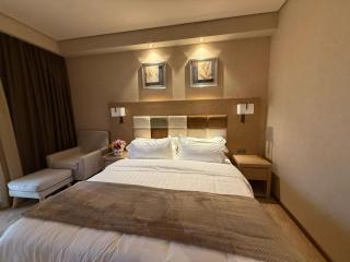 Lux Apartment in Dreamland Oasis - 7