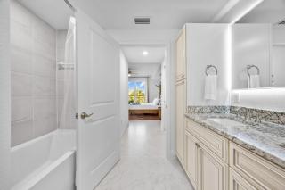 RIVER FLY IN The Merritt Launchpad Lookout View RFI 3BR KQQ Launch - 1