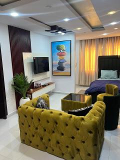 Newly Furnished Studio Apartment - Lagos - 3